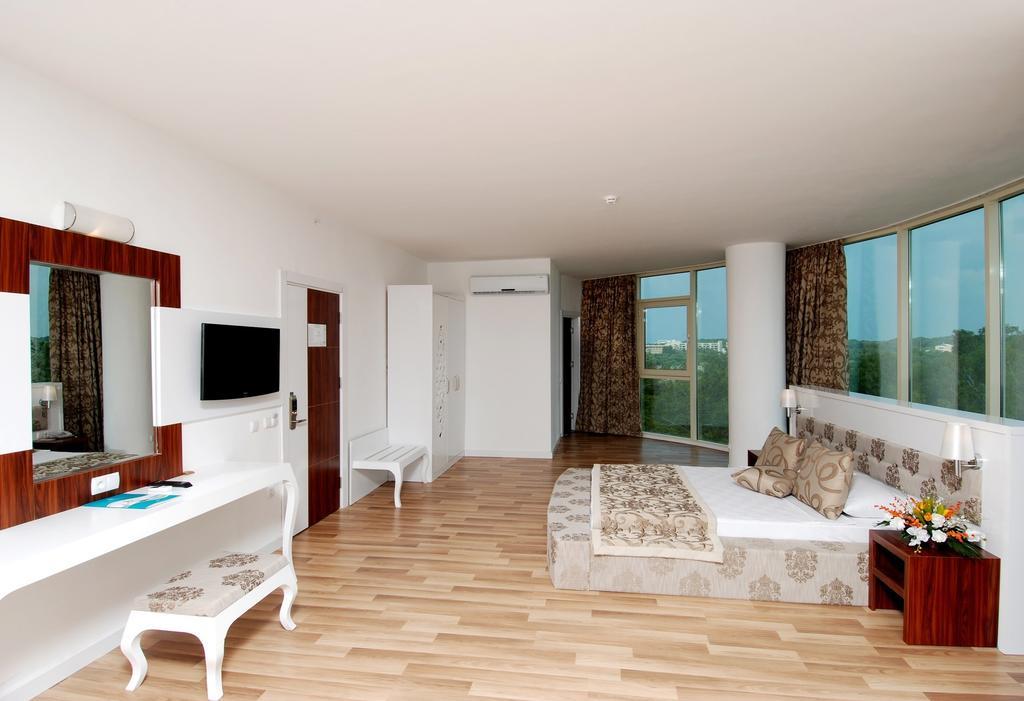 Maya World Hotel All Inclusive Side Zimmer foto